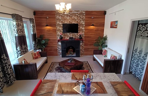 Bhagtpura Cottage | Entire cottage in Bhimtal, India