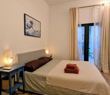 Cospicua Apartment | Entire floor with back yard