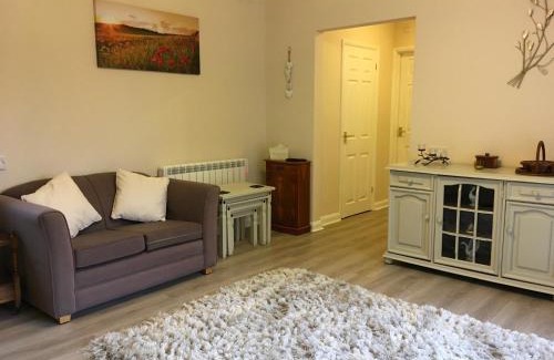 North Newnton House | Entire guest house, in Pewsey Vale, Wiltshire