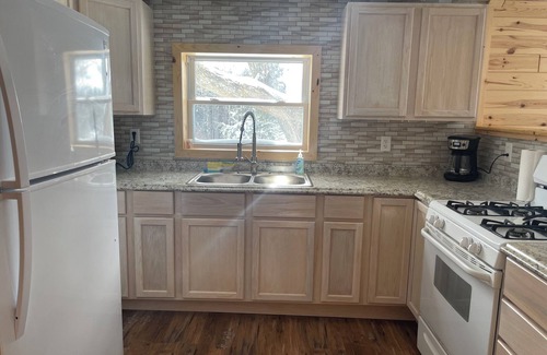 Rose City House | Entire House for Outdoor Enthusiasts! ORV, Snowmobile and more!