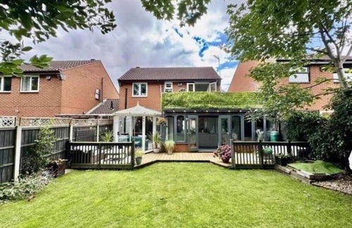 Stonnall House | Entire luxury 3 bedroom house available for short and long stays