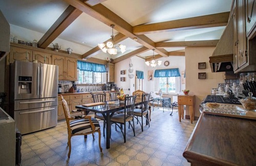 Ripley House | Entire Mansion · The Hamilton Mansion with Extraordinary Spaces