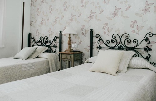 Hontoria del Pinar Apartment | Entrada Río Lobos