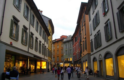 Entratico Apartment | Entratico: Apartment/flat - Entratico