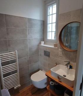 Monestier House | Entre Pierre et Vigne - Charming former Winery Farmhouse with Hot Tub & Swimming Pool