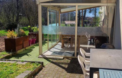 Monestier-Merlines House | Entre Puy-de-Dôme et Corrèze Appartement pour 4 personnes avec terrasse et jardin