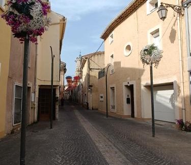 Villeneuve-les-Beziers Apartment | Entre Terre et Mer
