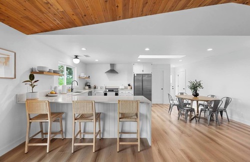 North Hilltop House | Epic Mt. Lassen Views | Private Luxury Getaway