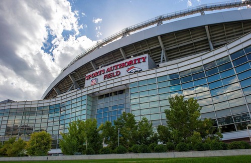 Civic Center Apartment | Equipped Suite in Downtown Denver! Fitness Center, Shared Hot Tub + Pool Access