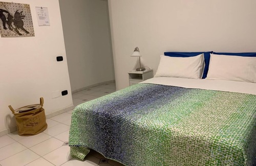 San Sebastiano al Vesuvio House | ERCOLAN Room