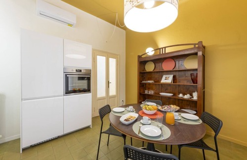 Washington Apartment | ERCOLE FERRAIO, 12 – Spacious and bright apartment