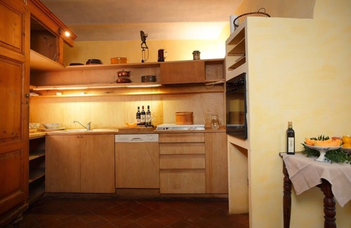 Badia Coltibuono Apartment | Eremo Chiostro In Gaiole in Chianti, Tuscany