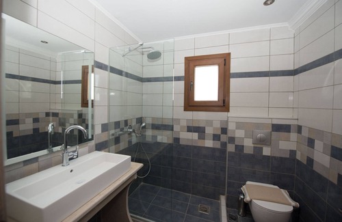 Erikousa Island House | Erikousa Palace Suite 12