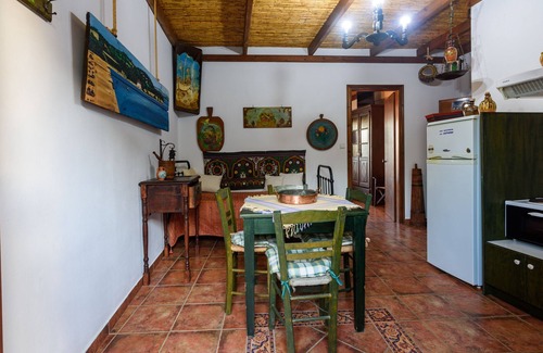 Koroni Apartment | Eros Cozy, Perfect Location, Panoramic Sea View