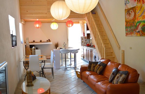 Martis Villa | Escape, Relax, Unwind, Private Accommodation & Close To Our Stunning Beaches.