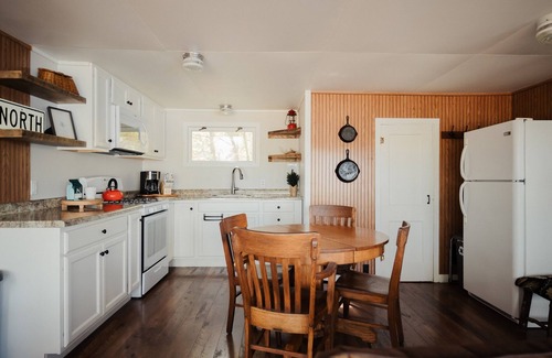 Manitowish Waters Cabin | Escape to Bayview Cabin | MW Chain | Lake Views