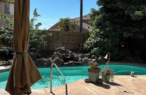 Tracy House | Escape to paradise with this luxurious 16+ Guest pool retreat!