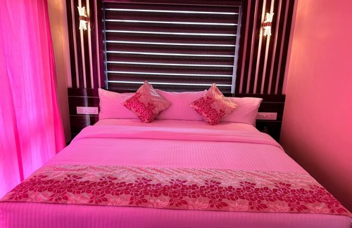 Elappara Resort | Escape to Vagamon Bliss: Luxury Pool Resort Amidst Nature's Serenity