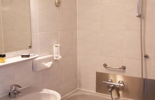 Nieuwvliet Hotel | Escape to Your Beachside Haven – Classic Room Close to Groede Zeeland Strand