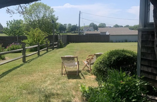 Clinton House | Escape to Your Tranquil Seaside Retreat at Clinton Beach Bungalows: Bungalow 1