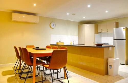 Ballarat East House | Escape With Family and Friends