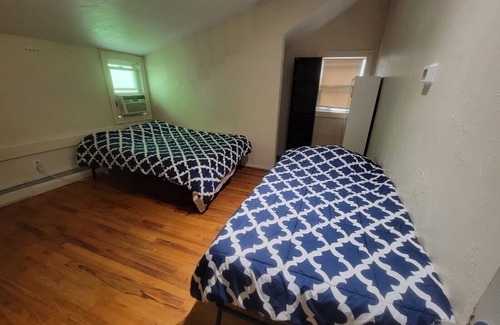 Hyde Square House | ESJACPE GUEST HOUSE