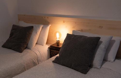 Erandio Ski Chalet | Espacio tipo estudio completo, totalmente privado e independiente