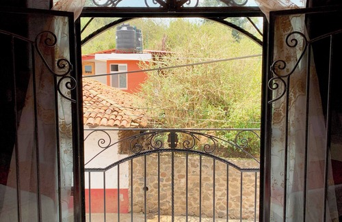 Mazamitla Apartment | Espléndida Habitación Doble con Balcón en el Centro