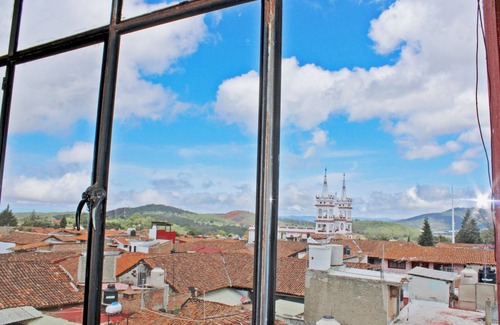 Mazamitla Apartment | Espléndida Habitación Doble con Balcón en el Centro