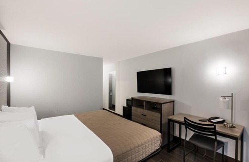 Wayne Hotel | Essence Express Wayne