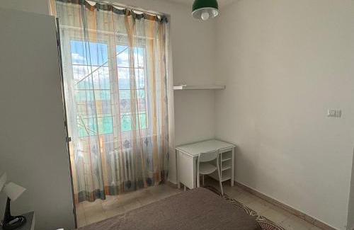 Potenza House | ESSENTIAL ROOM & PARKING in Centro Città con Parcheggio Privato e WIFI