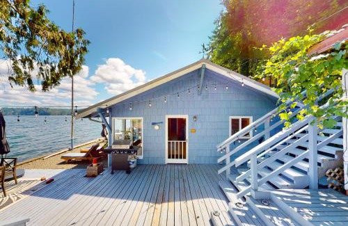 Hoodsport House | Euphoria on the Fjord