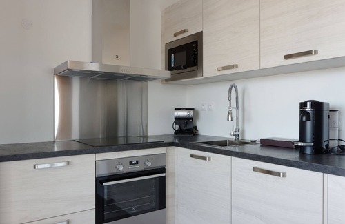 Les Crottes House | EUROMED 2 - Grand T3 avec 2 balcons, Parking, Conc