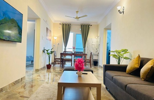 Serilingampally Apartment | Evara Hitec Grandeur: Luxury 3BHK Apt near Hi-Tech City