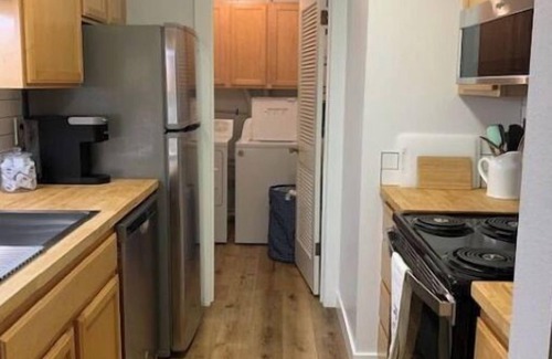 Everett Condo | Everett View Ridge Area Condo