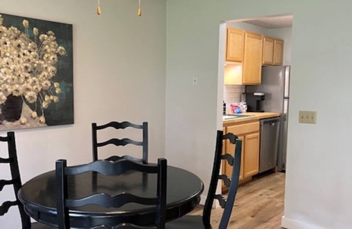 Everett Condo | Everett View Ridge Area Condo