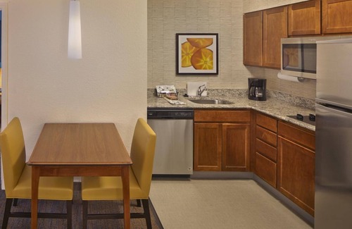 Avon Apartment | Everything You Need For The Perfect Vacation! Free Breakfast and Parking!