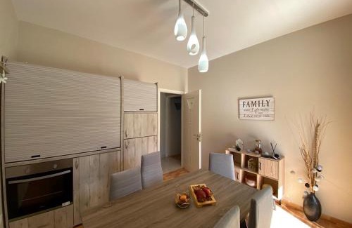 Kefalari Apartment | EVITA PHILOXENIA