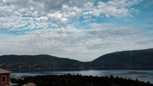 Evreti Apartment | Evreti Villa with Stunning views, near Fiscardo