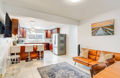 Ewa House | Ewa Beach Apartment w/Beach Gear ~ 1 Mi to Ocean!