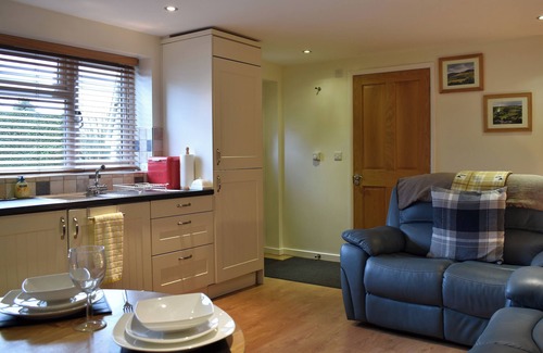 Thirsk Cottage | Explore North Yorkshire from this cosy, dog-friendly former stable near Thirsk.