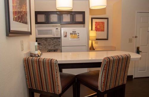 Vance Jackson Apartment | Excellent Choice! 2 Suites w/Free Breakfast, Full Kitchens, Outdoor Pool!