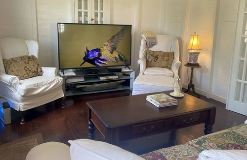 Richmond Cottage | EXCEPTIONAL 18TH CENTURY GUEST HOUSE PLUS DETACHED QUEEN QUARTERS