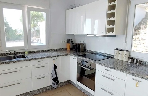 Sayalonga Villa | Exceptional Villa Estrellita: 180 ° Sea and Mountain View Private swimming pool.