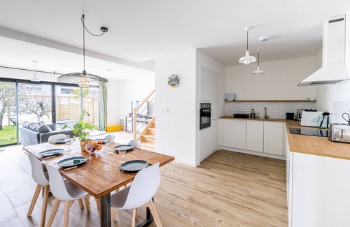 Orvault House | Exclusif-maison Neuve+jardin, Proche Centre Nantes