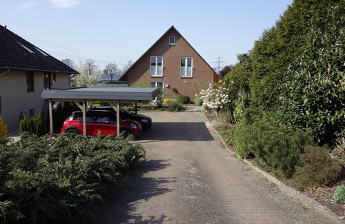 Ochsenwerder Apartment | EXCLUSIVE apartment between Elbe and bathing lake - fishing, surfing, cycling and canoeing