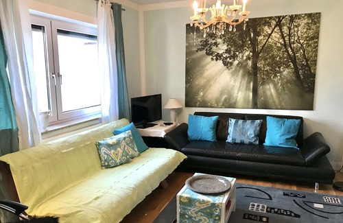 Poecking Apartment | Exclusive apartment with garden and terrace on Lake Starnberg up to 4 people