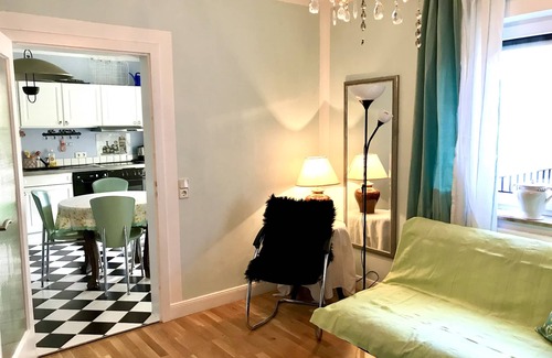 Poecking Apartment | Exclusive apartment with garden and terrace on Lake Starnberg up to 4 people