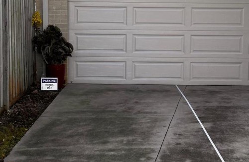 Sandhurst House | Exclusive B and B room