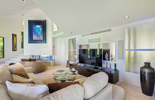 Ngaio Bay Cabin | Exclusive Entire Lodge